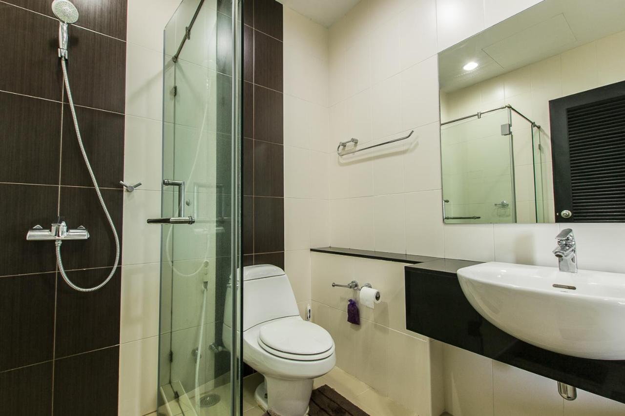 Veloche 2 Bedroom Apartment With Seaview Karon Exteriör bild